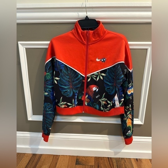 Nike Jackets & Blazers - Nike cropped tropical sports jacket